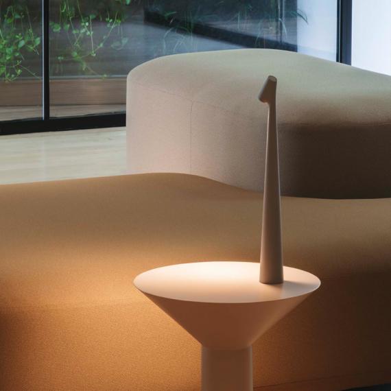 Minimalist Beam Lamp